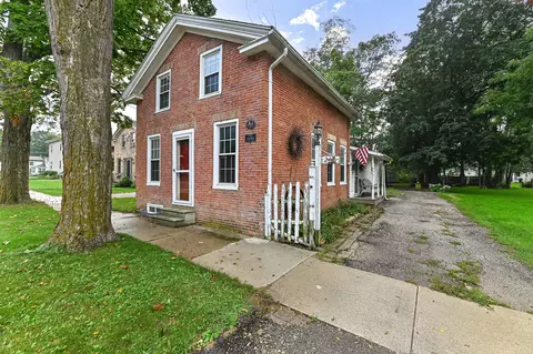 205 E Main, Burlington, WI 53105