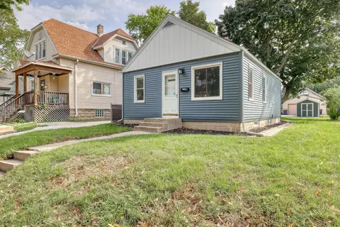 1120 S 86th, West Allis, WI 53214