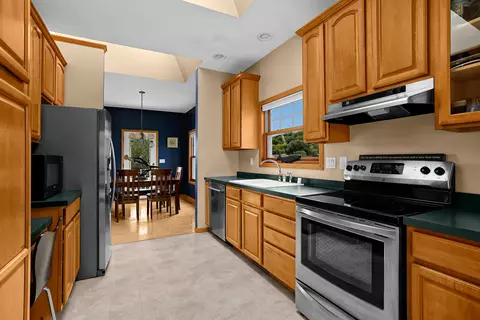 Kitchen - 100 Calla, Onalaska, WI 54650 photo 2 of 3