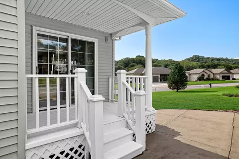 Exterior - 100 Calla, Onalaska, WI 54650 photo 3 of 4