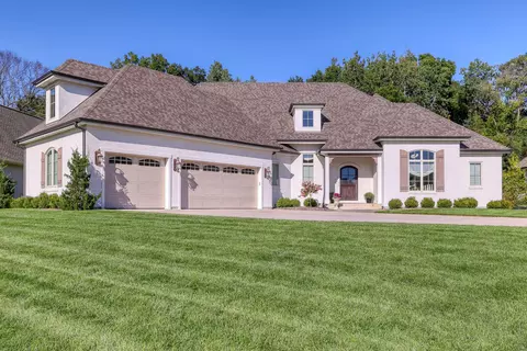 1620 Yardley, Summit, WI 53066