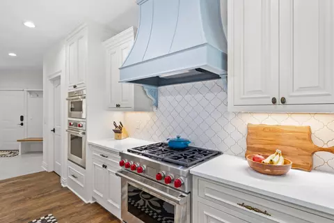 Kitchen - 1620 Yardley, Summit, WI 53066 photo 3 of 6