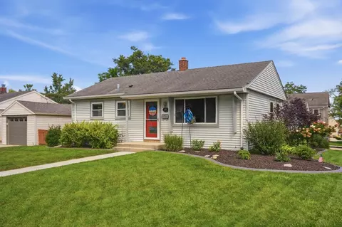100 N Highland, Thiensville, WI 53092