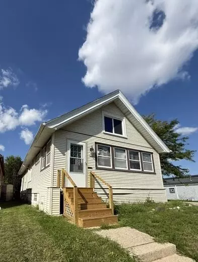 5502 W Rogers, West Allis, WI 53219