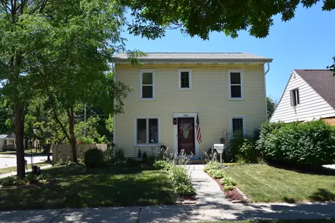 3701 N 97th, Milwaukee, WI 53222