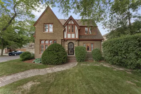 3303 N Sherman, Milwaukee, WI 53216