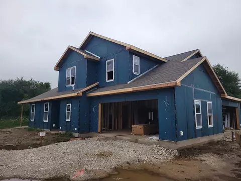 3933 Willow, Waukesha, WI 53189