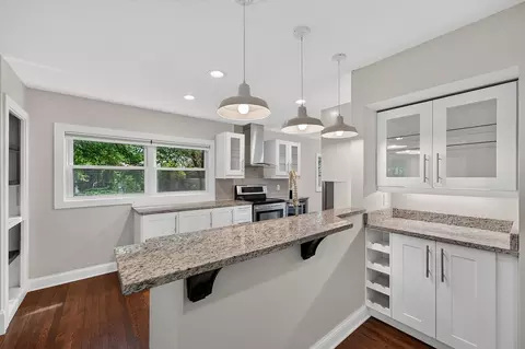 Kitchen - 7125 N Longacre, Fox Point, WI 53217 photo 4 of 10