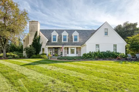 20735 Bartlett, Brookfield, WI 53045
