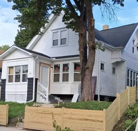 2538 N Hubbard, Milwaukee, WI 53212