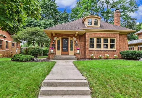 6131 Washington, Wauwatosa, WI 53213