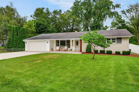 11500 N Buntrock, Mequon, WI 53092