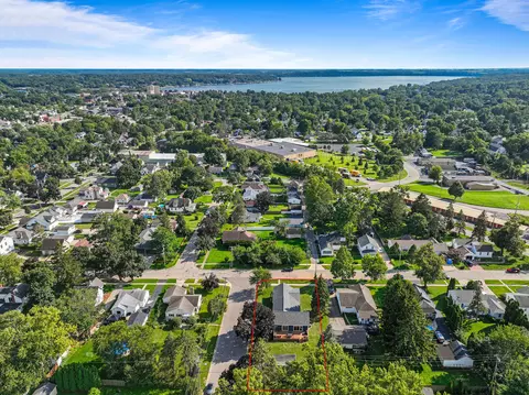 1119 Wheeler, Lake Geneva, WI 53147