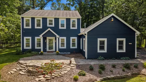13737 N Lake Shr, Mequon, WI 53097