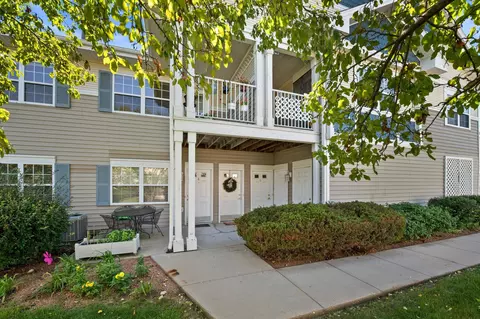 7984 N 107th #5, Milwaukee, WI 53224