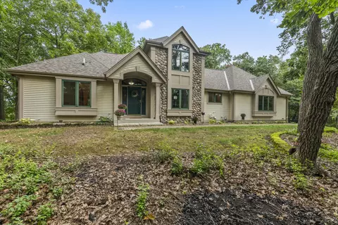 3515 Broken Bow, Delafield, WI 53018