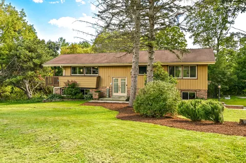 1661 Manchester, Grafton, WI 53024