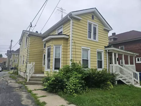 1029 Pearl, Racine, WI 53403