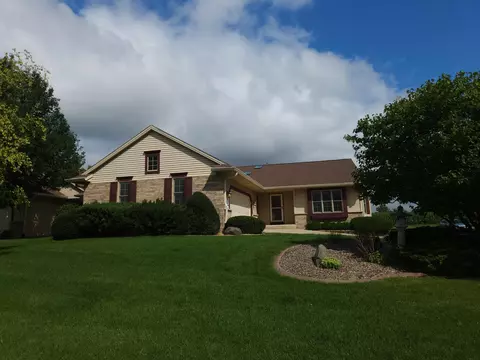 n66w15400 Raven Way, Menomonee Falls, WI 53051