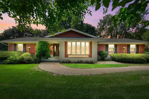 16755 W Hearthside, New Berlin, WI 53151