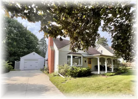 3424 N Elmwood, Elmwood Park, WI 53405