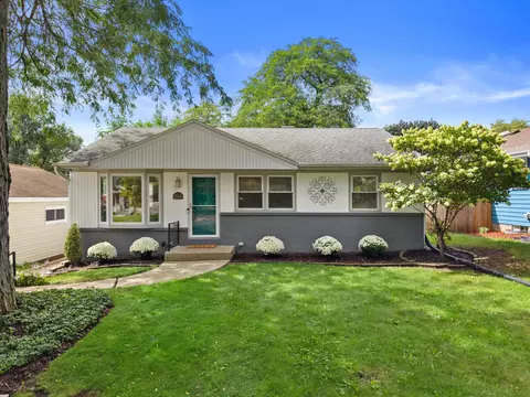 265 N 112th, Wauwatosa, WI 53226