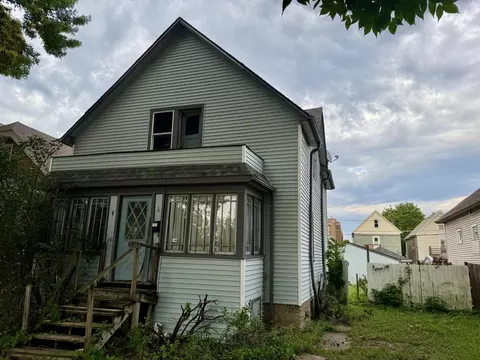 1636 S 64th, West Allis, WI 53214