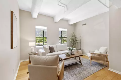 270 E Highland #113, Milwaukee, WI 53202