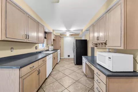 Kitchen - 301 E 4 Mile, Wind Point, WI 53402 photo 1 of 5