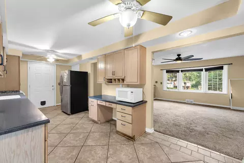 Entry Way - 301 E 4 Mile, Wind Point, WI 53402 photo 1 of 1