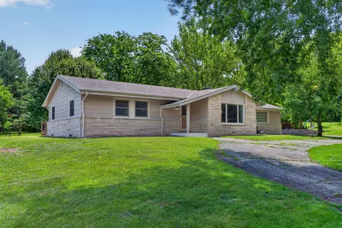 s94w23105 Meadow Vw, Big Bend, WI 53103