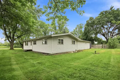 11811 304th, Trevor, WI 53179