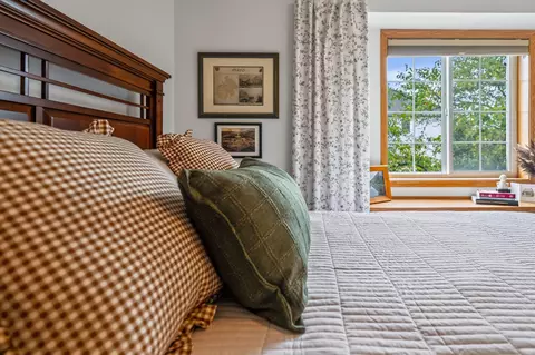 401 W Aspen #1, Oak Creek, WI 53154