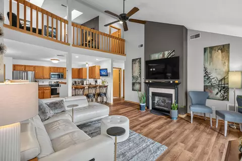 1992 Parknoll, Port Washington, WI 53074