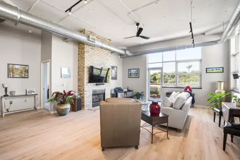 705 Village Grn #414, West Bend, WI 53090