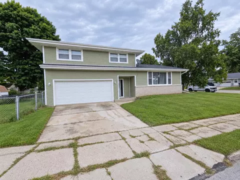 1014 Washington, Sheboygan, WI 53081