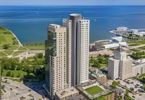 923 E Kilbourn #1403, Milwaukee, WI 53202