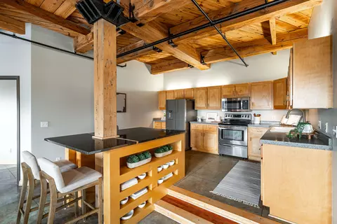 Kitchen - 904 E Pearson #401, Milwaukee, WI 53202 photo 1 of 6