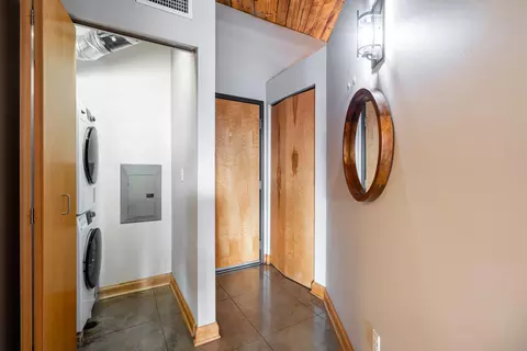Entry Way - 904 E Pearson #401, Milwaukee, WI 53202 photo 1 of 1