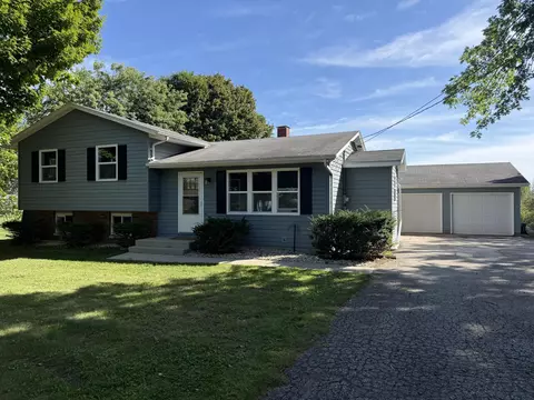 3611 Gass Lk, Newton, WI 53063