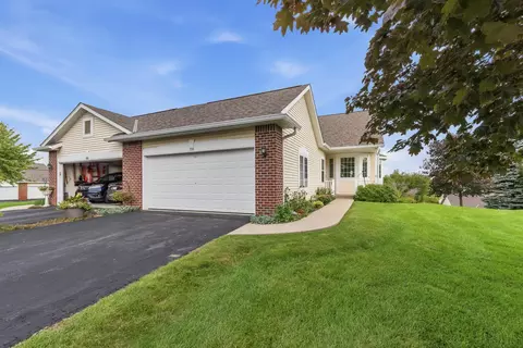 994 Niagara, Port Washington, WI 53074