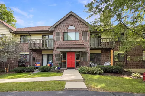 405 N Main #E, Thiensville, WI 53092