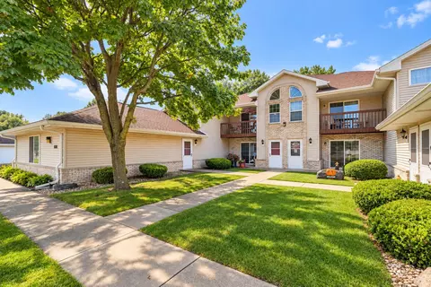6185 S Creekside #5, Cudahy, WI 53110