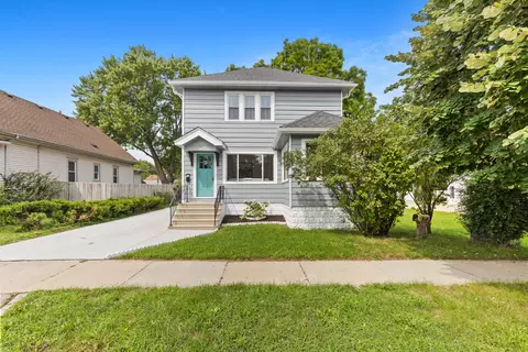 2559 S 84th, West Allis, WI 53227