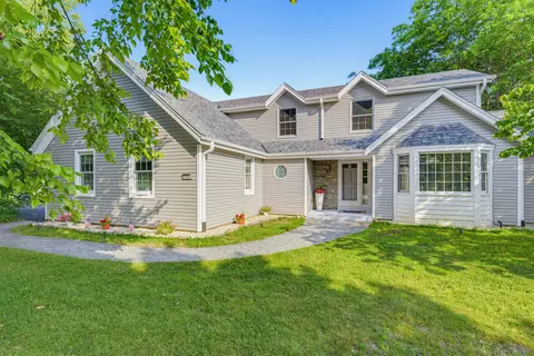 3355 E Normandy, Oak Creek, WI 53154