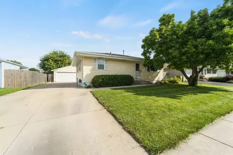 5732 66th, Kenosha, WI 53142