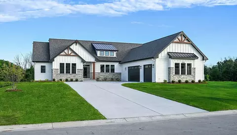9401 W Huntington, Mequon, WI 53097