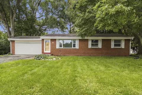 921 W Theresa, Glendale, WI 53209