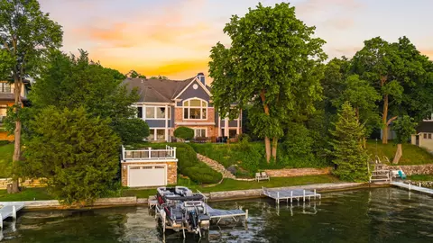 w334n5995 Road M, Merton, WI 53058
