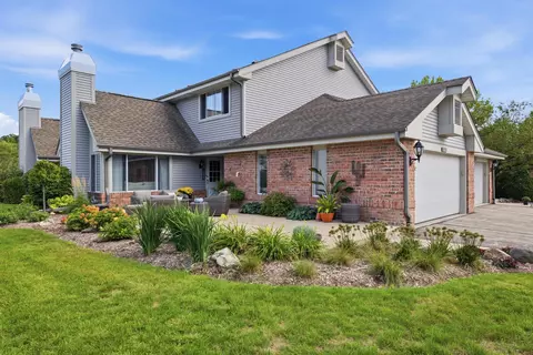 13562 W Fountain, New Berlin, WI 53151